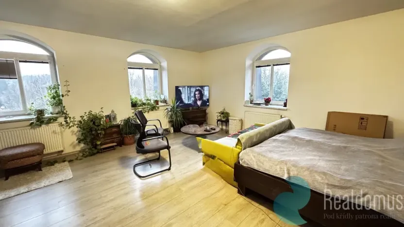 Pronájem bytu 2+kk, Včelná, 79 m2