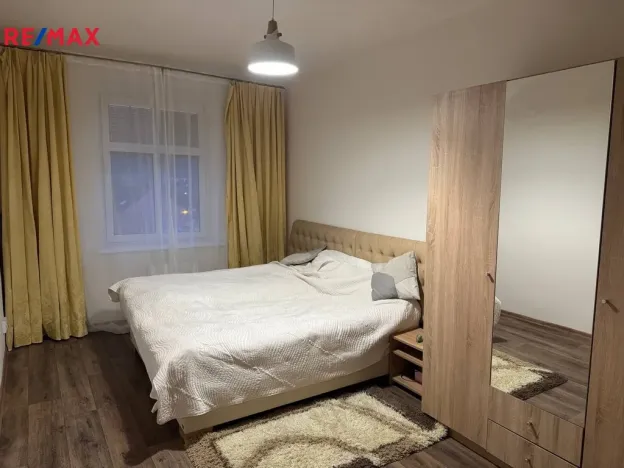 Pronájem bytu 3+kk, Karlovy Vary - Dvory, Chebská, 60 m2