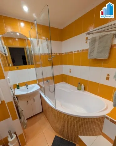 Prodej bytu 3+1, Strašice, 77 m2