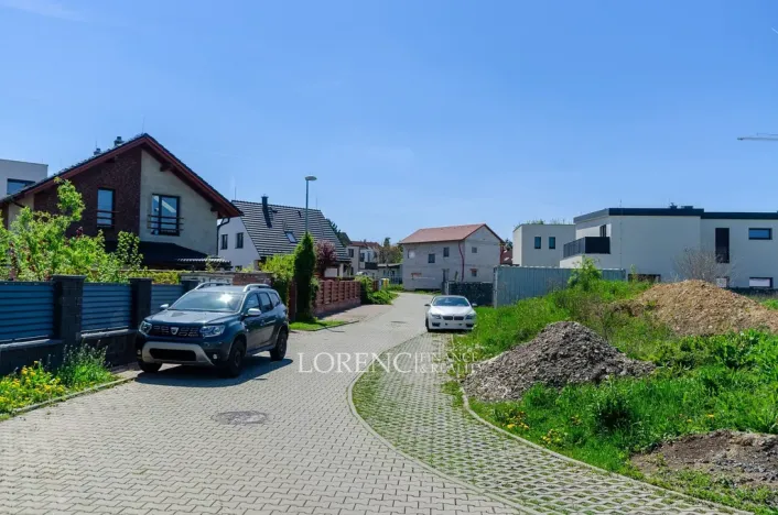 Prodej pozemku, Praha - Kbely, Ponikelská, 707 m2