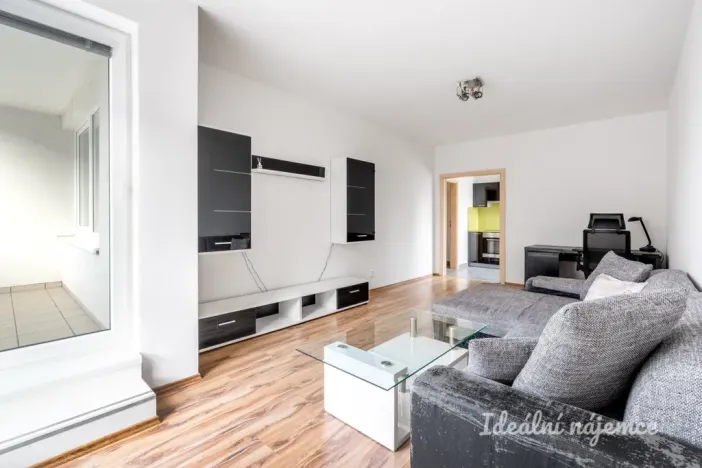 Pronájem bytu 2+1, Praha, Hornoměcholupská, 53 m2