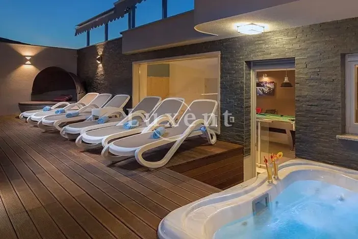 Prodej rodinného domu, Rogoznica, Chorvatsko, 400 m2