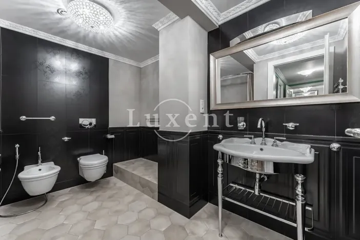 Prodej bytu 4+kk, Karlovy Vary, Vřídelní, 162 m2