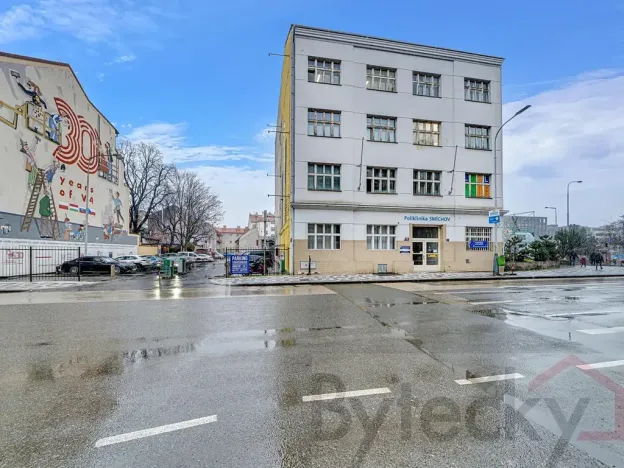 Pronájem ordinace, Praha - Smíchov, Stroupežnického, 84 m2