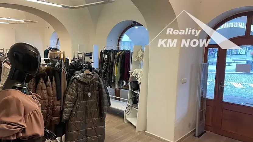 Pronájem obchodního prostoru, Kroměříž, Velké náměstí, 55 m2