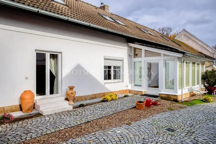 Prodej ubytování, Pardubice, Žižkova, 250 m2