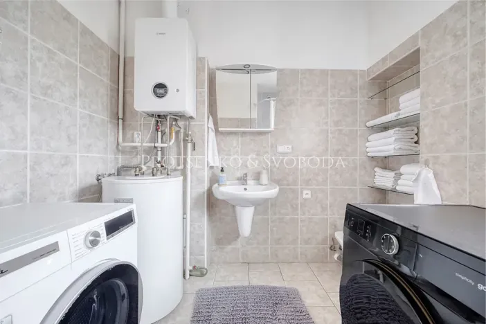 Prodej skladu, Pardubice, Žižkova, 250 m2