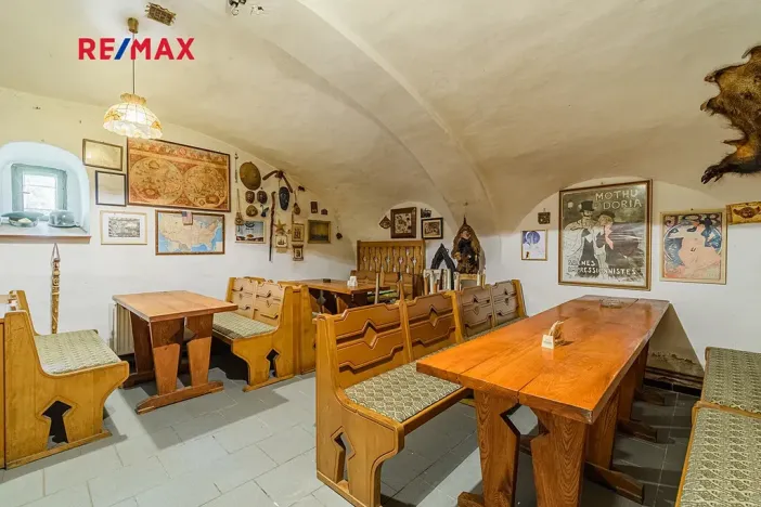 Prodej rodinného domu, Planá, 300 m2