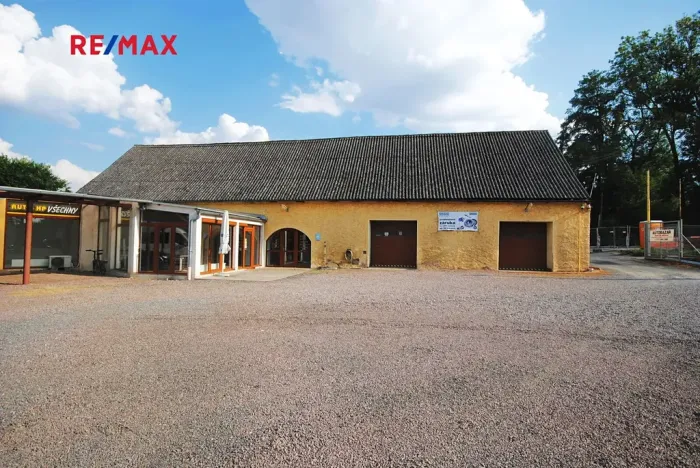 Prodej komerční nemovitosti, Církvice, 6984 m2