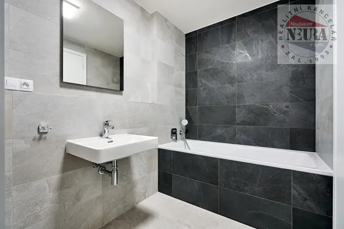 Pronájem bytu 2+kk, Praha - Holešovice, Jankovcova, 65 m2