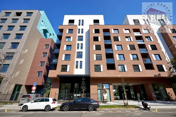 Pronájem bytu 2+kk, Praha - Holešovice, Jankovcova, 65 m2