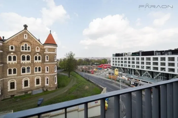 Pronájem bytu 2+kk, Praha - Smíchov, Švédská, 60 m2