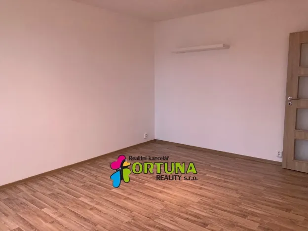 Pronájem bytu 1+kk, Praha - Střížkov, Rumburská, 26 m2