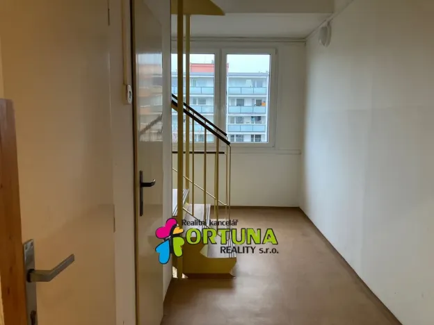 Pronájem bytu 1+kk, Praha - Střížkov, Rumburská, 26 m2