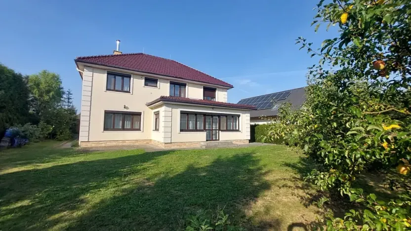 Prodej vily, Svárov, Ptická, 326 m2
