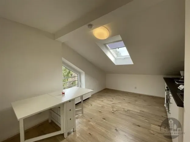 Pronájem bytu 2+kk, Praha - Krč, Budějovická, 34 m2