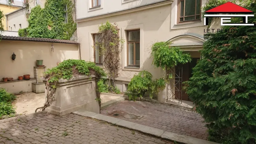 Pronájem bytu 2+kk, Ostrava, Nádražní, 40 m2