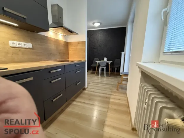 Pronájem bytu 3+1, Zlín, Santražiny, 74 m2