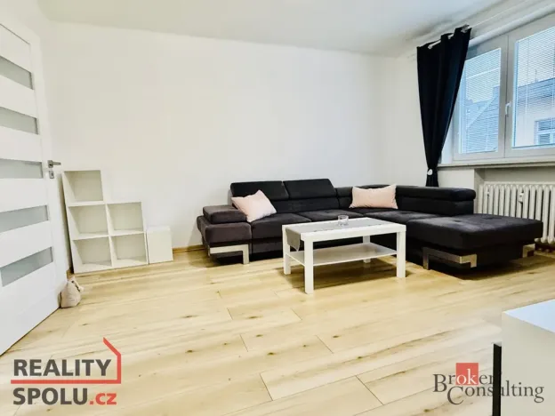 Pronájem bytu 3+1, Zlín, Santražiny, 74 m2