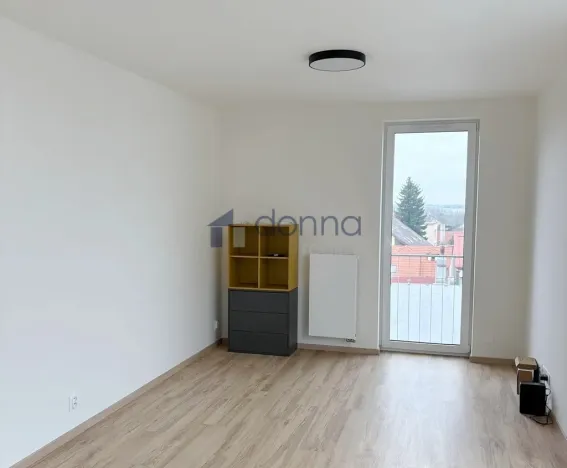 Pronájem bytu 2+kk, Praha, Hofbauerova, 45 m2