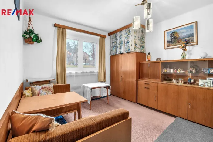 Prodej bytu 2+1, Chvaletice, 9. května, 53 m2