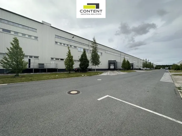 Pronájem výrobních prostor, Kněževes, Nad Kovárnou, 1931 m2