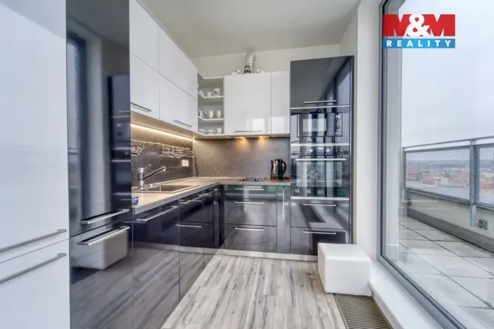 Prodej bytu 2+kk, Plzeň, Stehlíkova, 66 m2