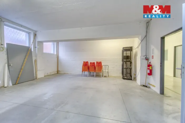 Pronájem výrobních prostor, Rokycany - Nové Město, Dukelská, 676 m2