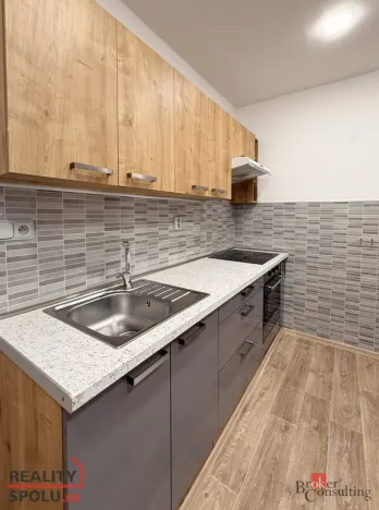 Pronájem bytu 2+1, Frýdek-Místek - Frýdek, Jeronýmova, 56 m2