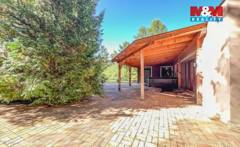 Prodej ubytování, Staré Křečany - Valdek, 1670 m2