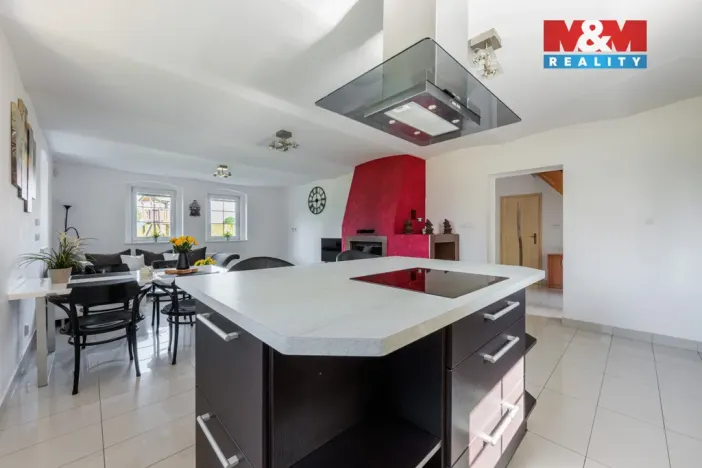 Prodej rodinného domu, Jindřichovice, 280 m2