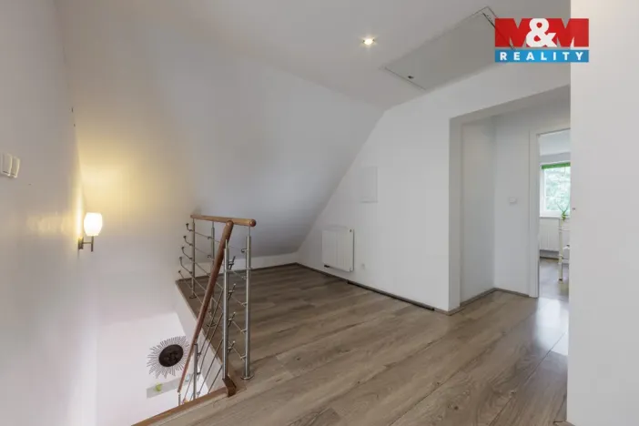 Prodej rodinného domu, Jindřichovice, 280 m2