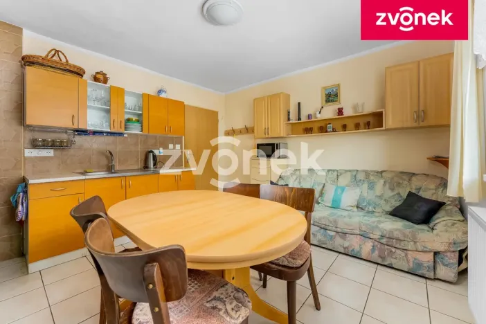 Prodej chalupy, Velké Karlovice, 250 m2