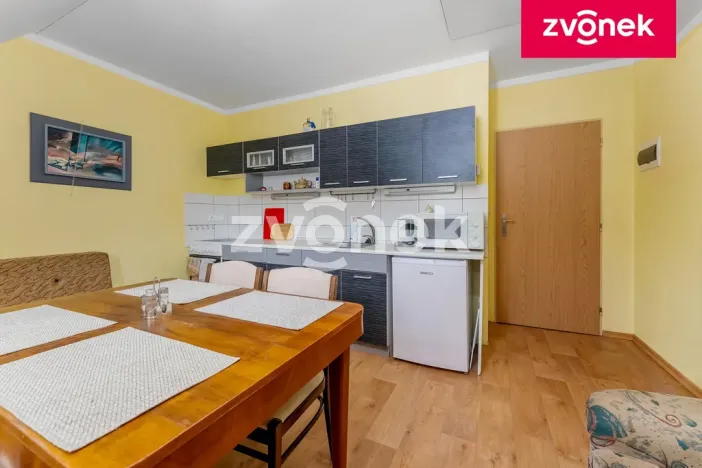 Prodej chalupy, Velké Karlovice, 250 m2