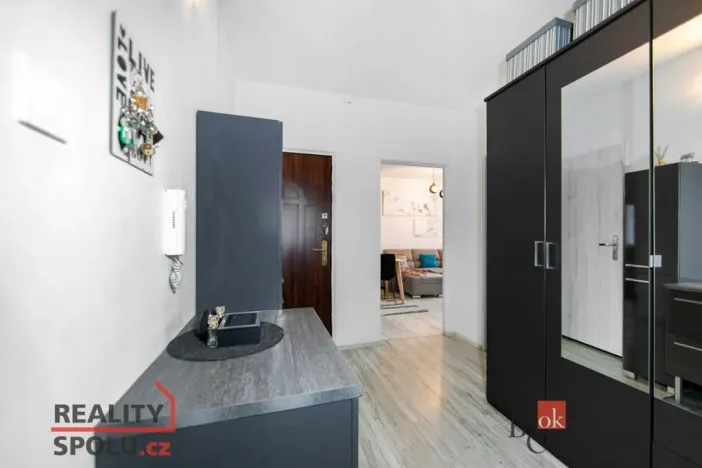 Prodej bytu 3+1, Plzeň - Skvrňany, Křimická, 68 m2