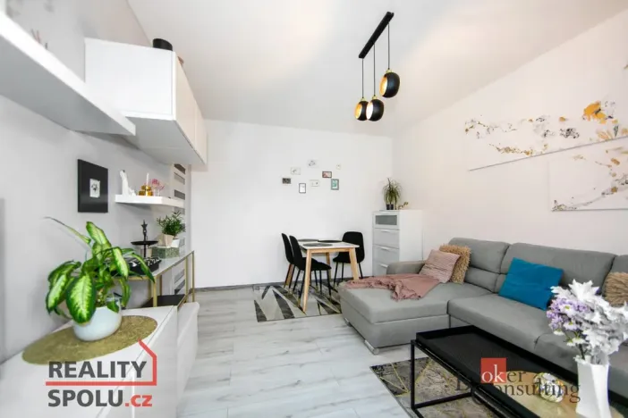 Prodej bytu 3+1, Plzeň - Skvrňany, Křimická, 68 m2