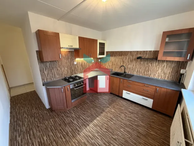 Prodej bytu 3+1, Karlovy Vary - Rybáře, Severní, 85 m2