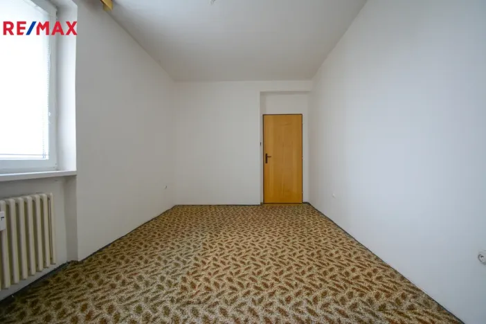 Prodej bytu 3+1, Pardubice - Ohrazenice, Marie Majerové, 74 m2