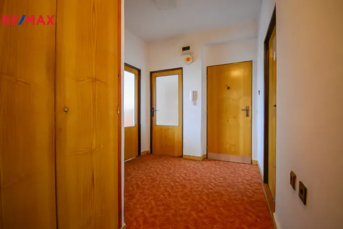 Prodej bytu 3+1, Pardubice - Ohrazenice, Marie Majerové, 74 m2