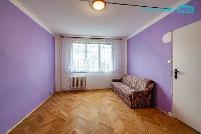 Prodej bytu 1+1, Luby, Tovární, 36 m2