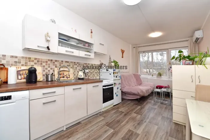 Pronájem bytu 2+kk, Praha - Velká Chuchle, Strakonická, 55 m2