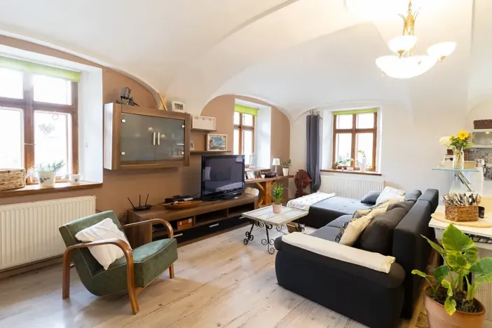 Prodej vícegeneračního domu, Bžany, 240 m2