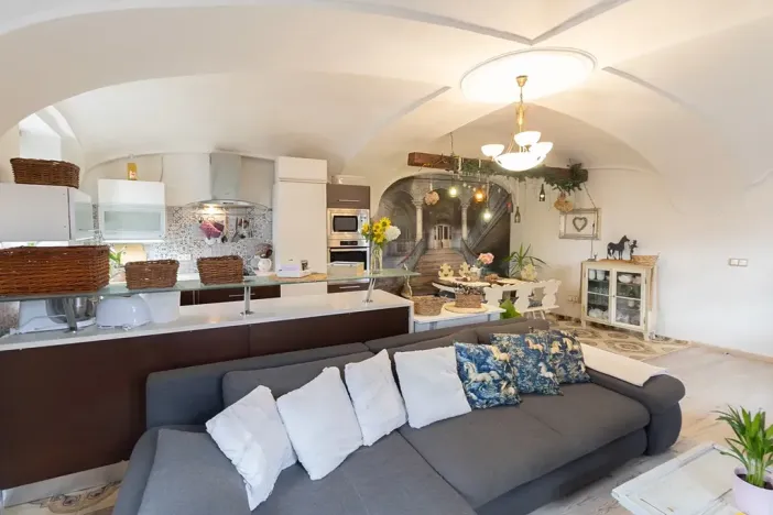 Prodej rodinného domu, Bžany, 240 m2