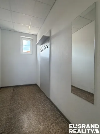 Pronájem obchodního prostoru, Varnsdorf, Kmochova, 450 m2