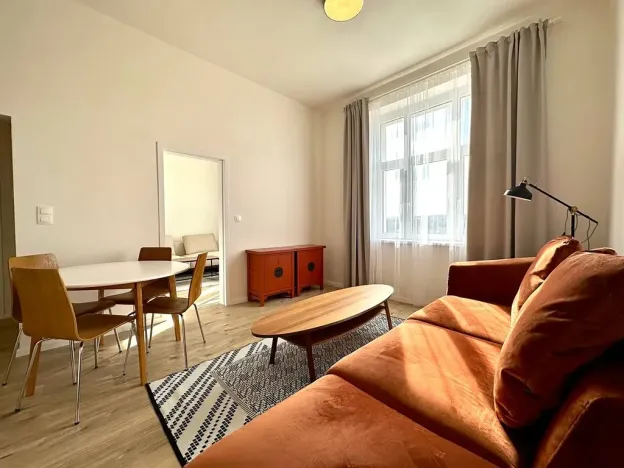 Pronájem bytu 3+kk, Praha, Zenklova, 58 m2