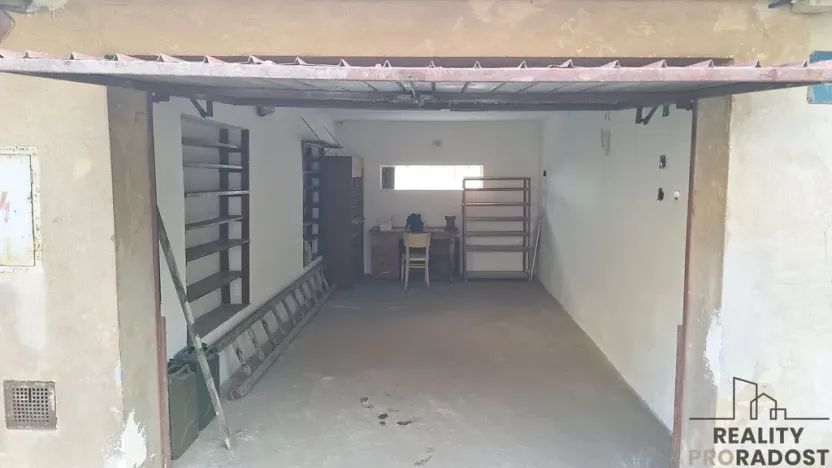 Pronájem garáže, Ústí nad Labem, Králova výšina, 24 m2