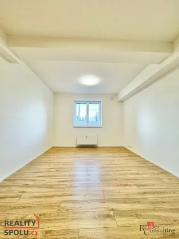 Pronájem bytu 1+kk, Opava - Kateřinky, Rolnická, 31 m2