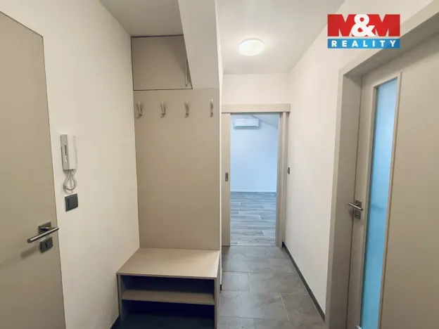 Pronájem bytu 2+kk, Králova Lhota, 40 m2