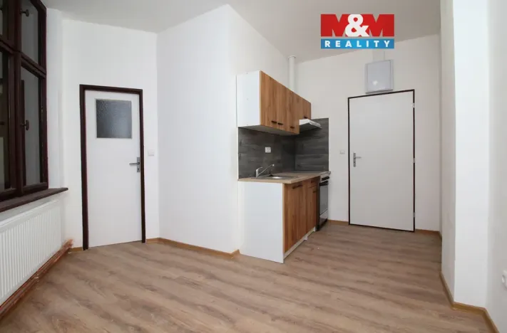 Pronájem bytu 1+1, Úpice, Palackého, 41 m2