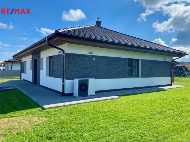 Pronájem rodinného domu, Mukařov - Srbín, Heřmánková, 127 m2